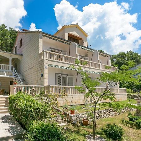 Apartments By The Sea Brela, Makarska - 18356 エクステリア 写真