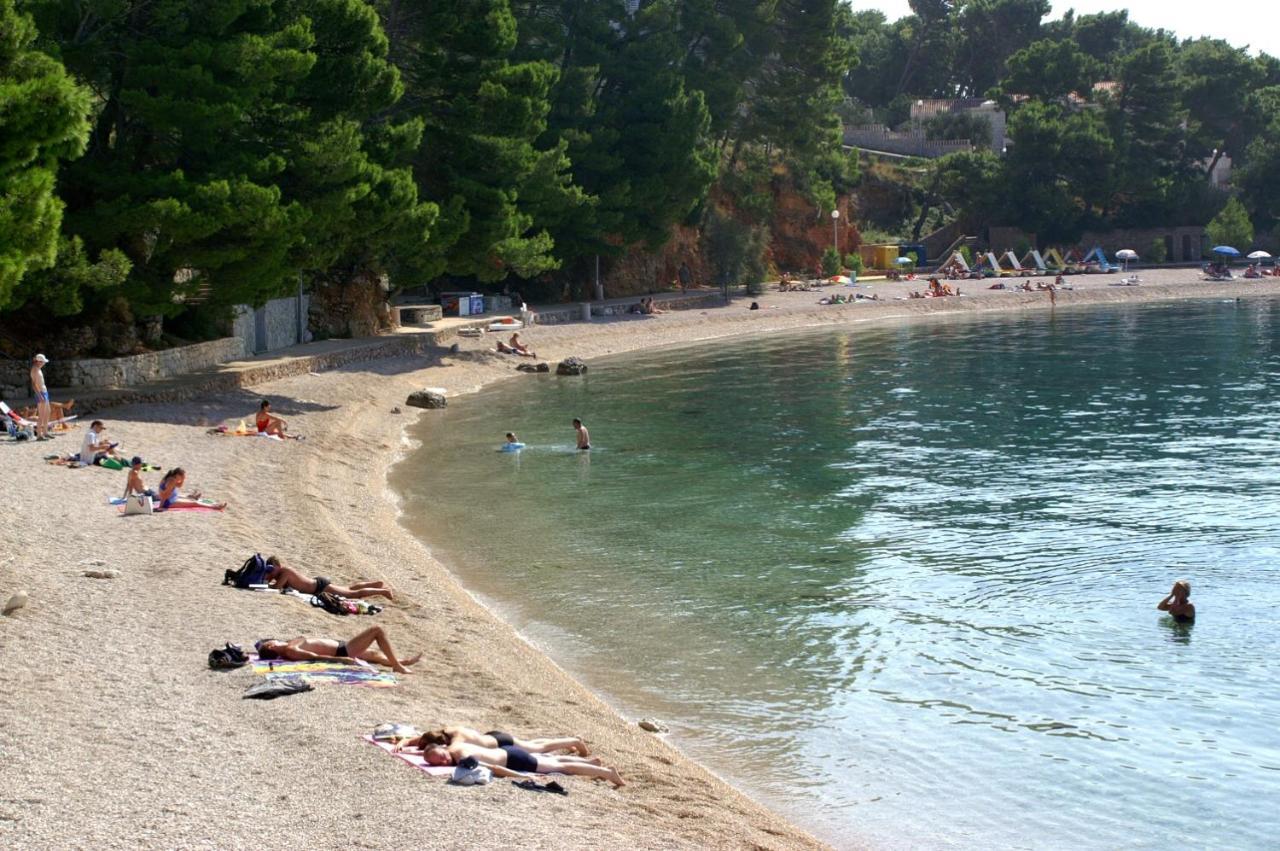 Apartments By The Sea Brela, Makarska - 18356 エクステリア 写真
