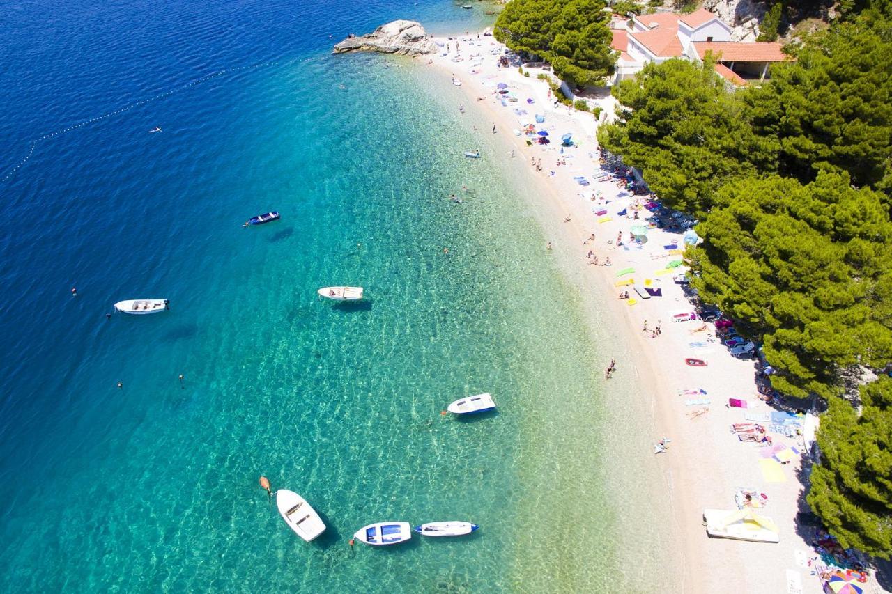 Apartments By The Sea Brela, Makarska - 18356 エクステリア 写真