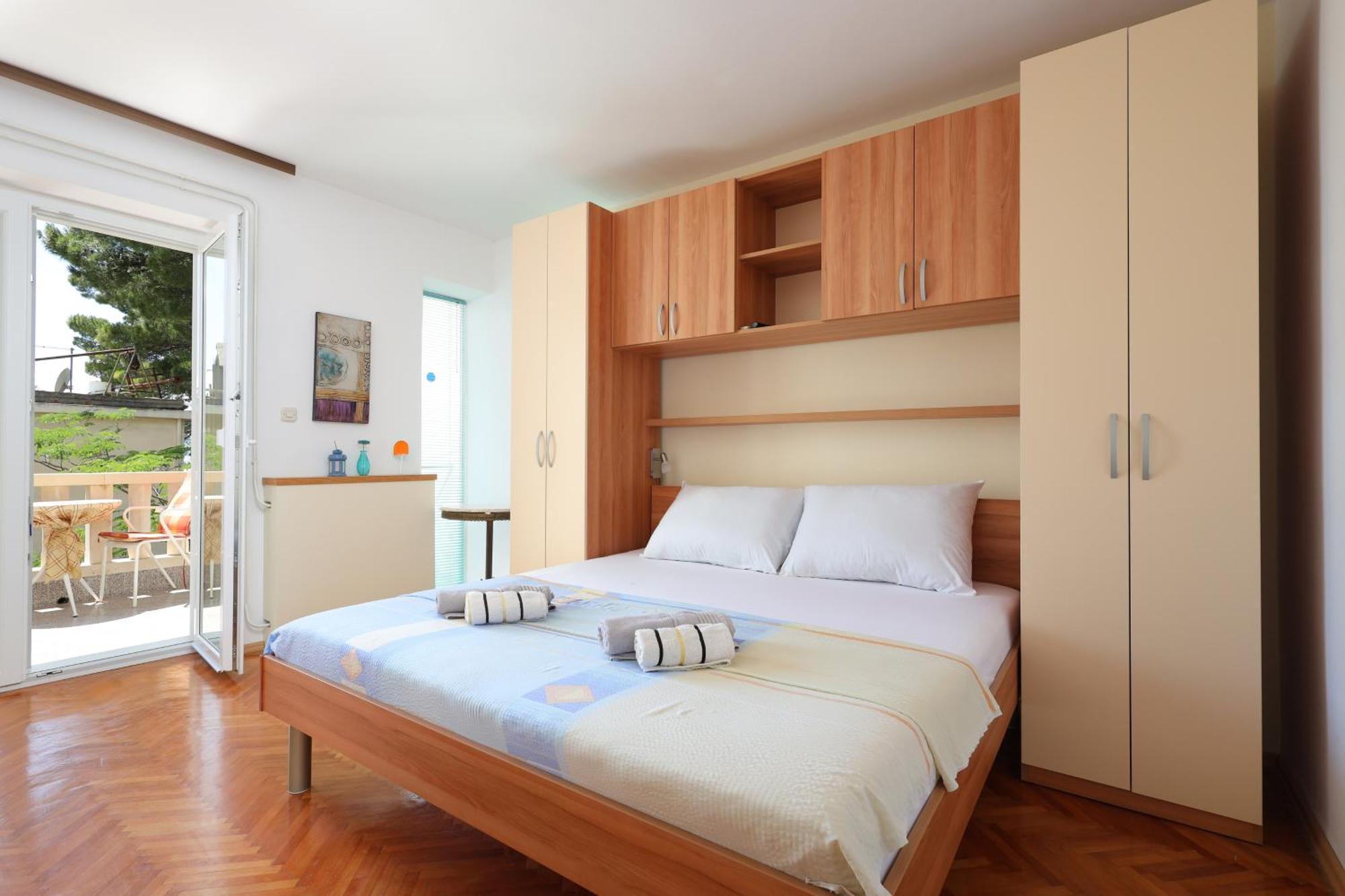 Apartments By The Sea Brela, Makarska - 18356 エクステリア 写真