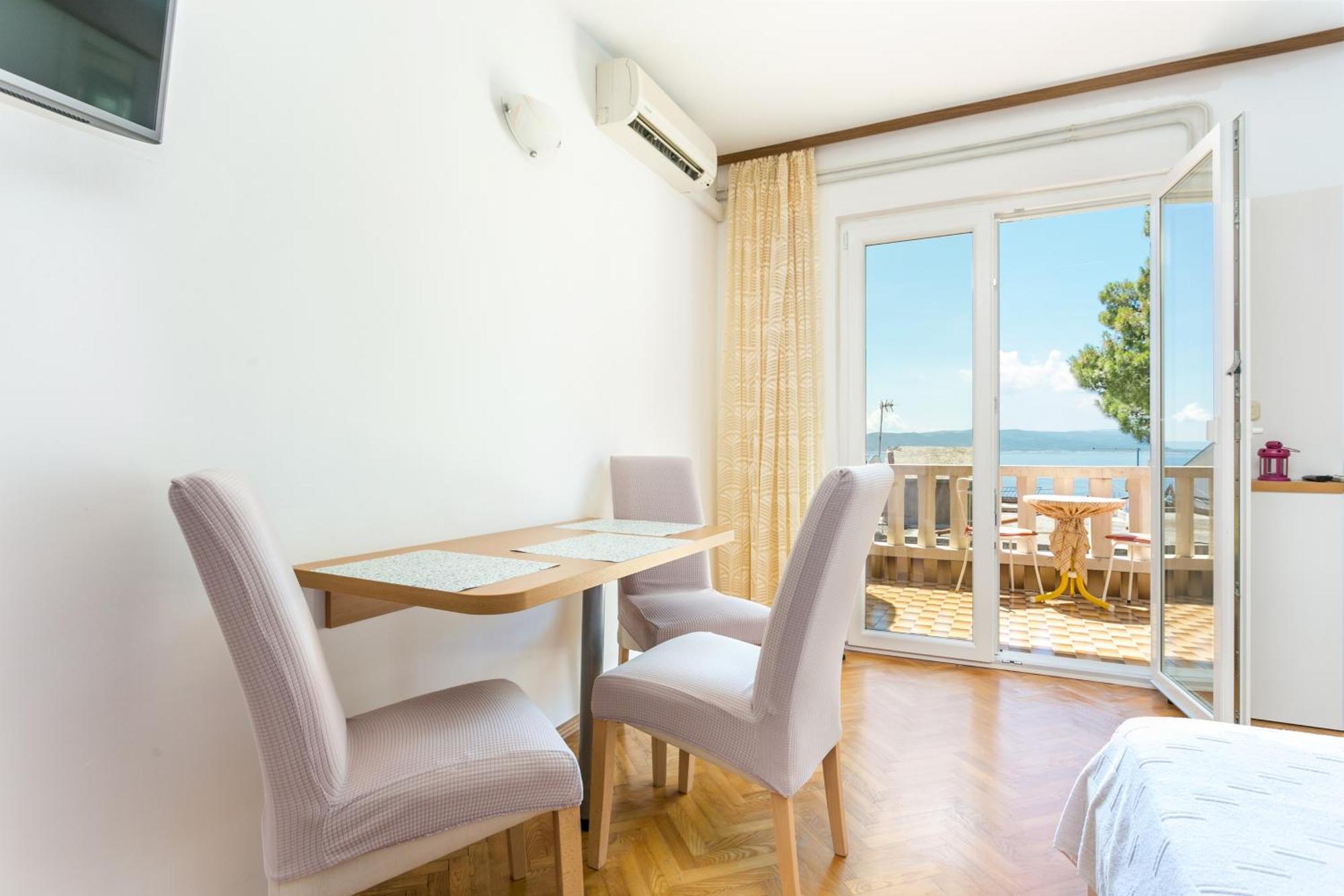Apartments By The Sea Brela, Makarska - 18356 エクステリア 写真