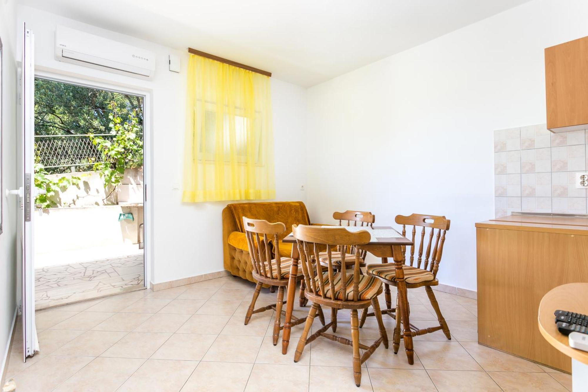 Apartments By The Sea Brela, Makarska - 18356 エクステリア 写真