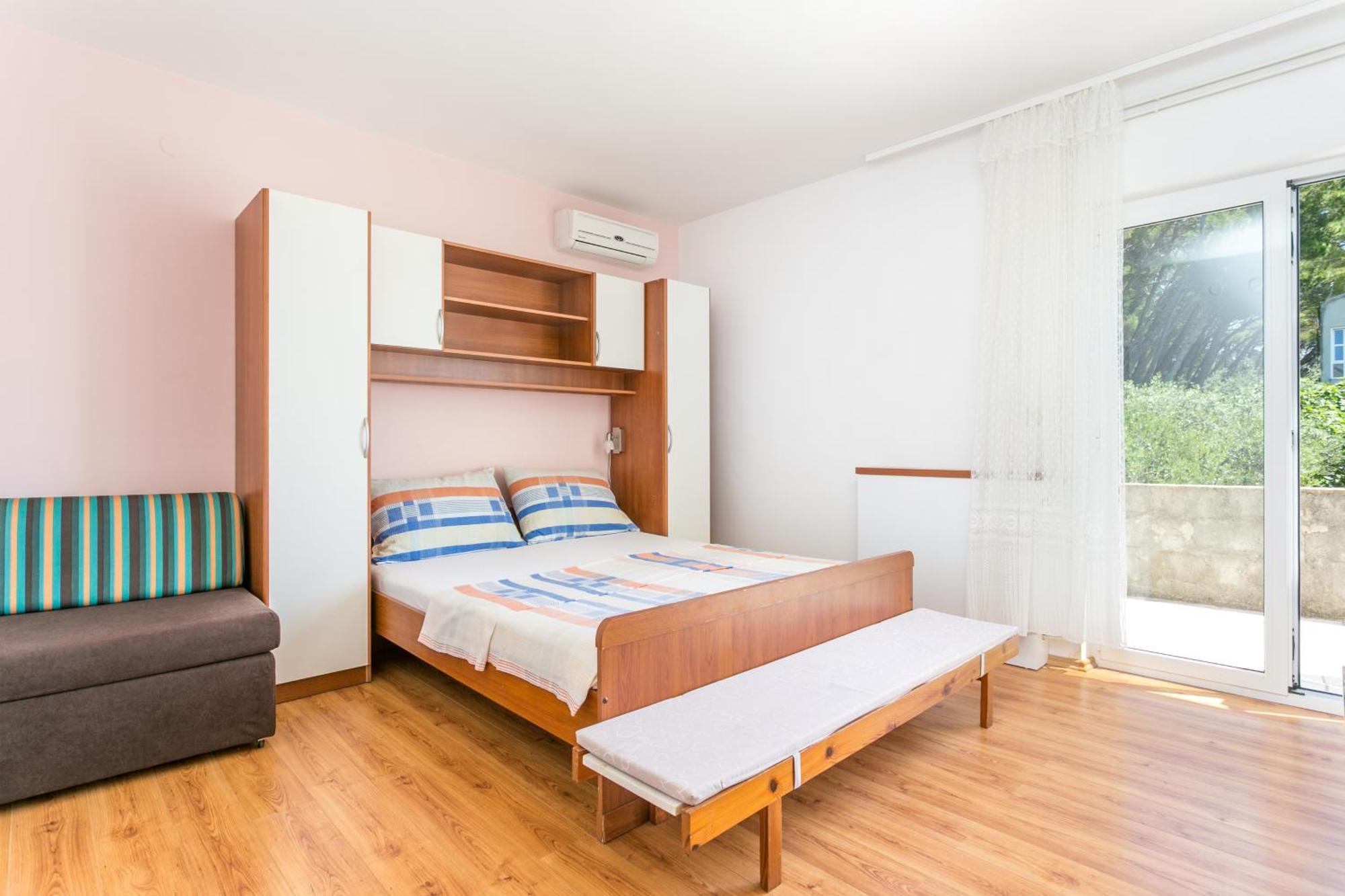 Apartments By The Sea Brela, Makarska - 18356 エクステリア 写真