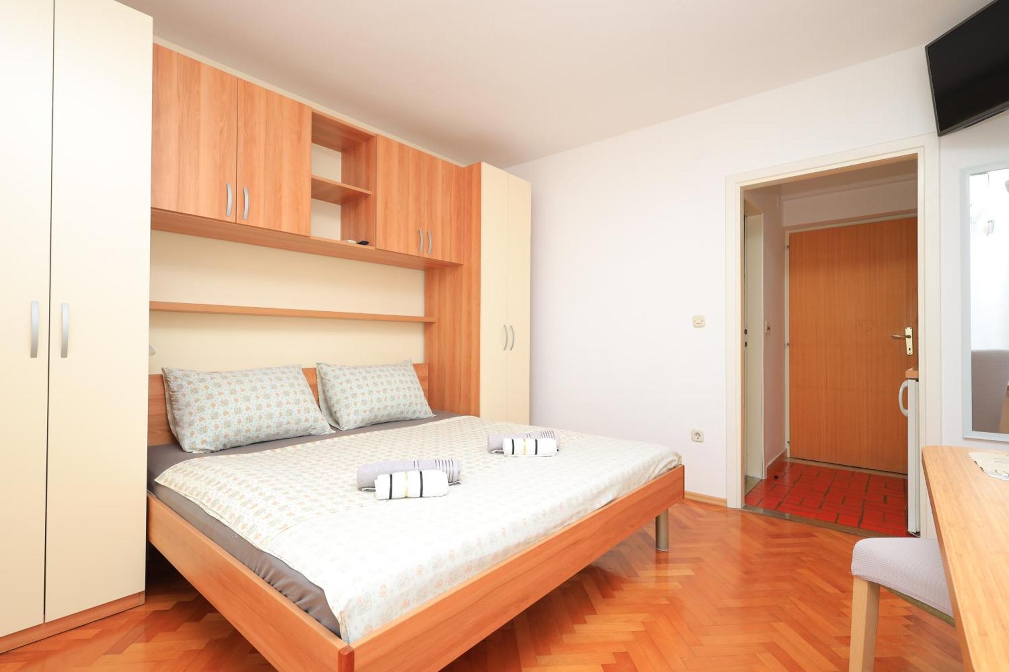 Apartments By The Sea Brela, Makarska - 18356 部屋 写真