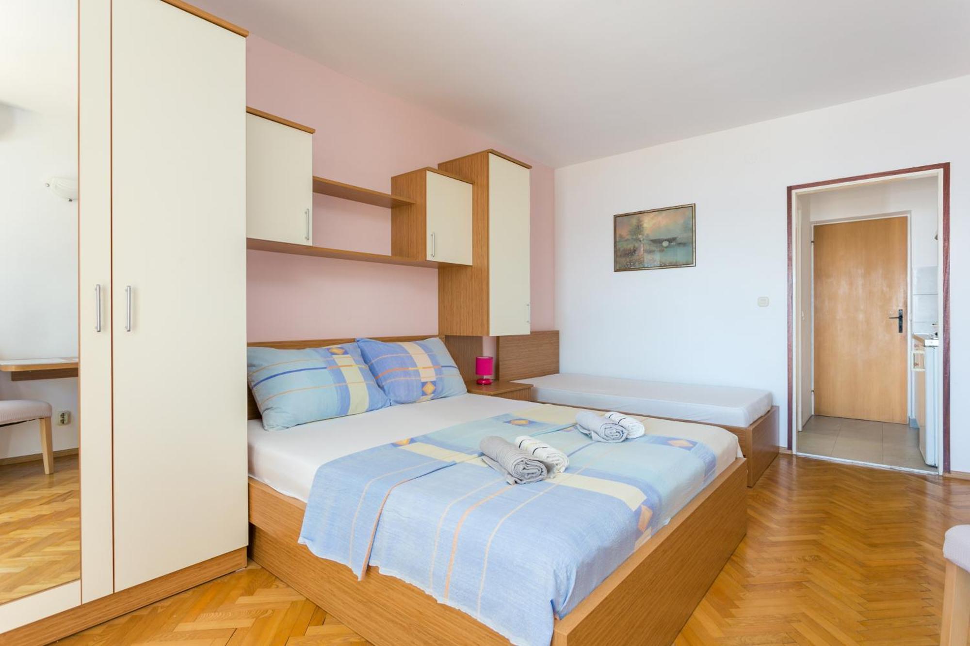 Apartments By The Sea Brela, Makarska - 18356 部屋 写真